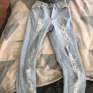 Light stretch skinny jeans